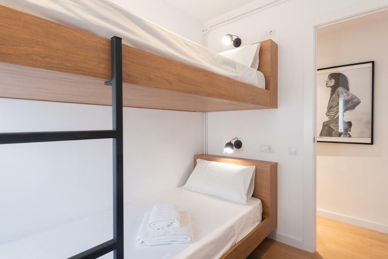 Ferienwohnung Petit Luxe L'Atic Terrassa Exterior foto