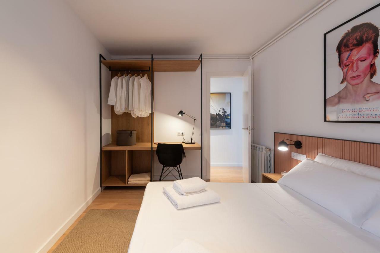 Ferienwohnung Petit Luxe L'Atic Terrassa Exterior foto
