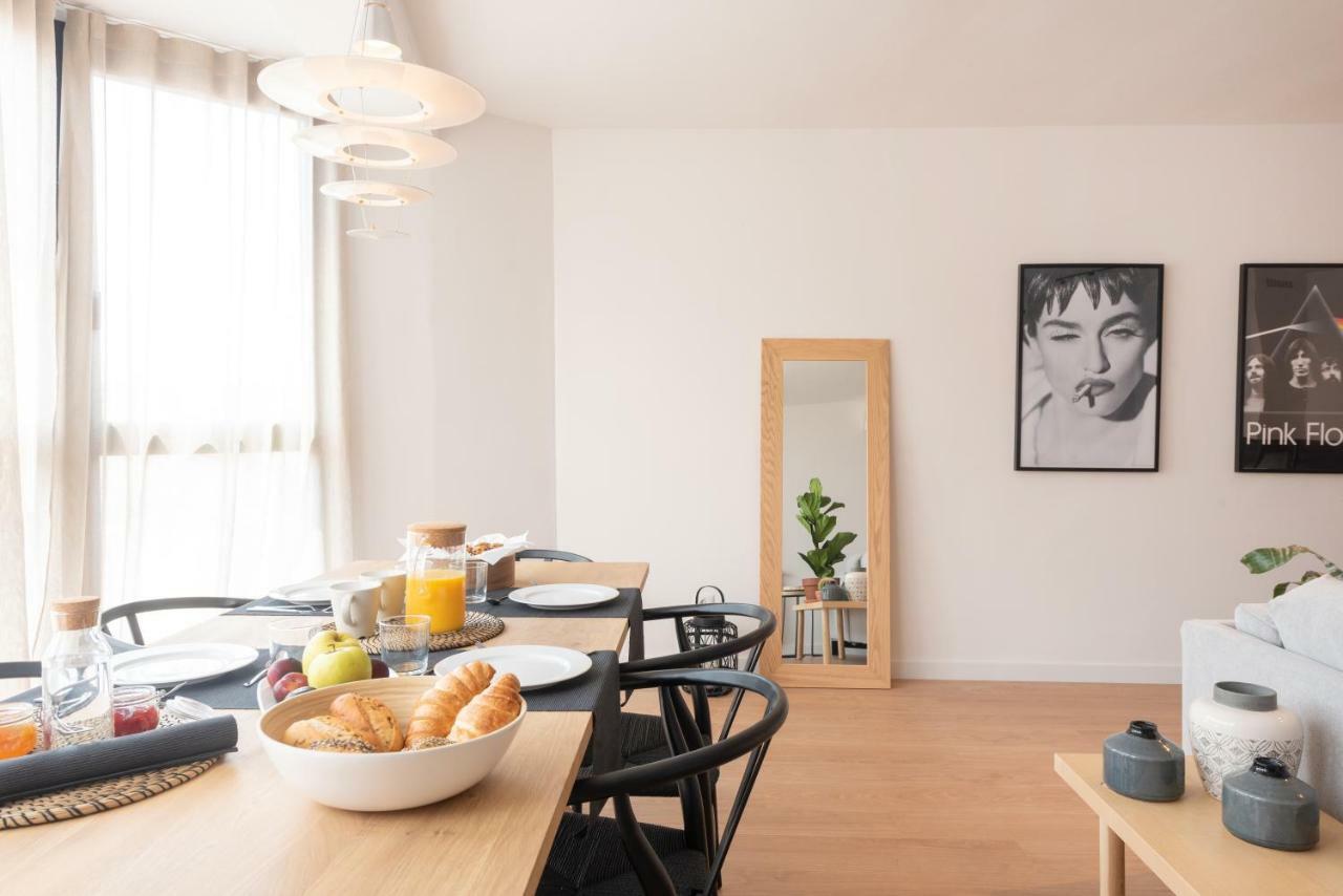 Ferienwohnung Petit Luxe L'Atic Terrassa Exterior foto
